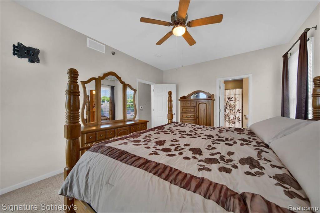 649 VINEWOOD Street, Wyandotte, MI 48192 — Photo 12