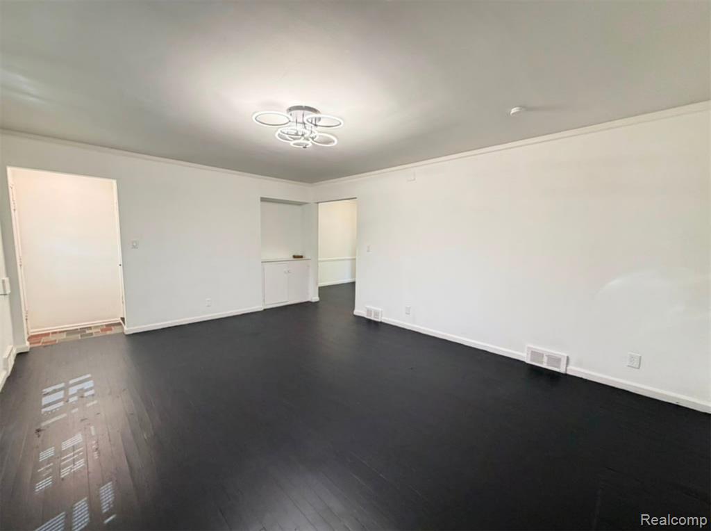 8573 E Outer Drive, Detroit, MI 48213 — Photo 12