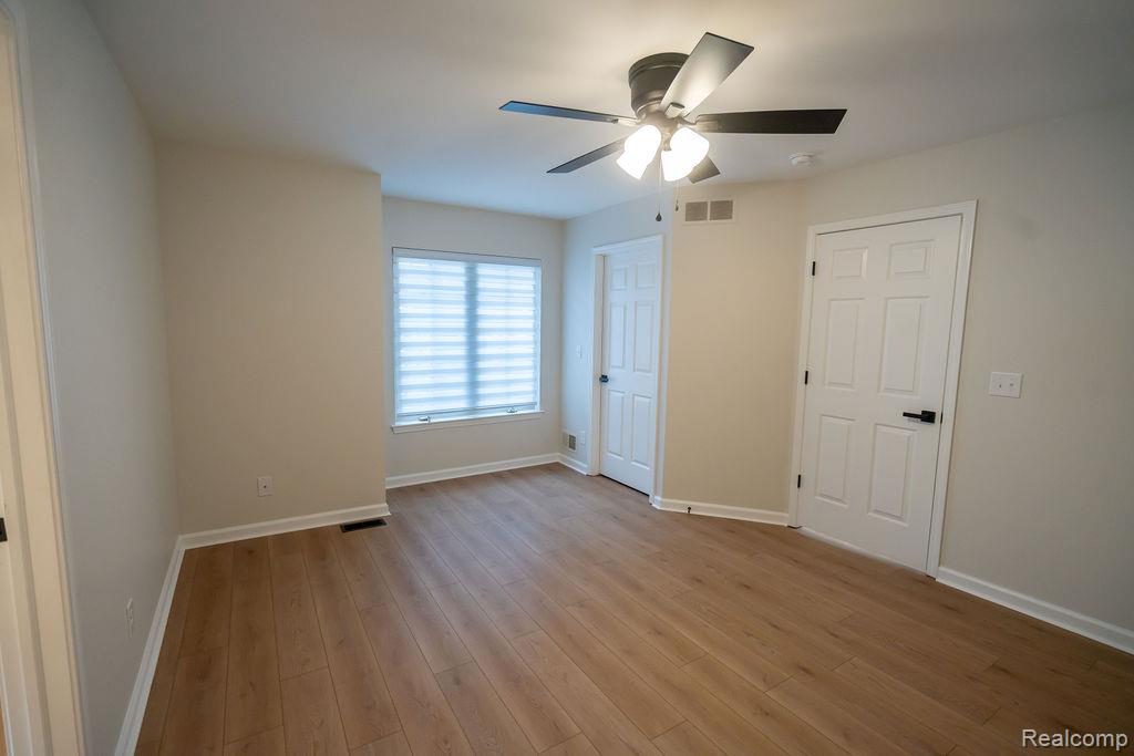 23869 McCort Drive, Flat Rock, MI 48134 — Photo 33