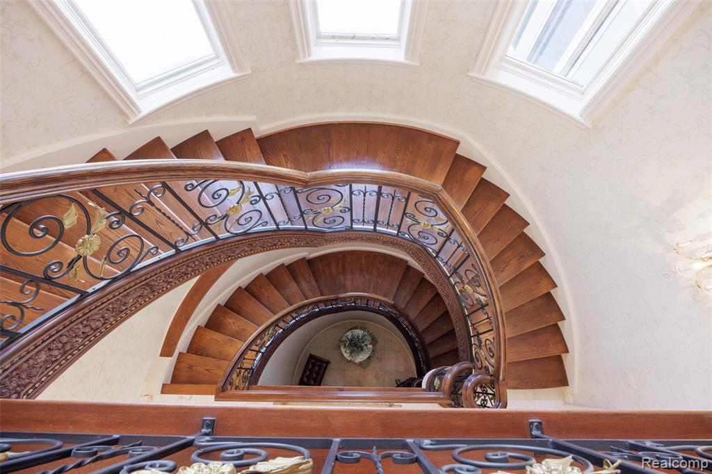 5165 Abbey Road, Rochester, MI, 48306