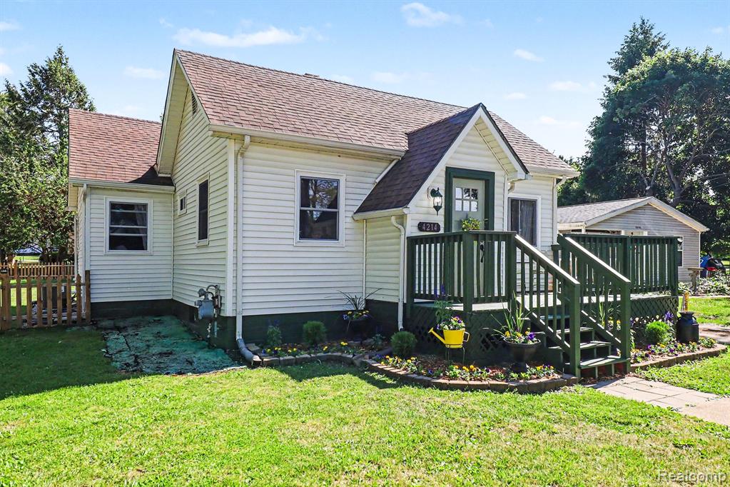4214 Mill Street, North Branch, MI 48461 — Photo 3