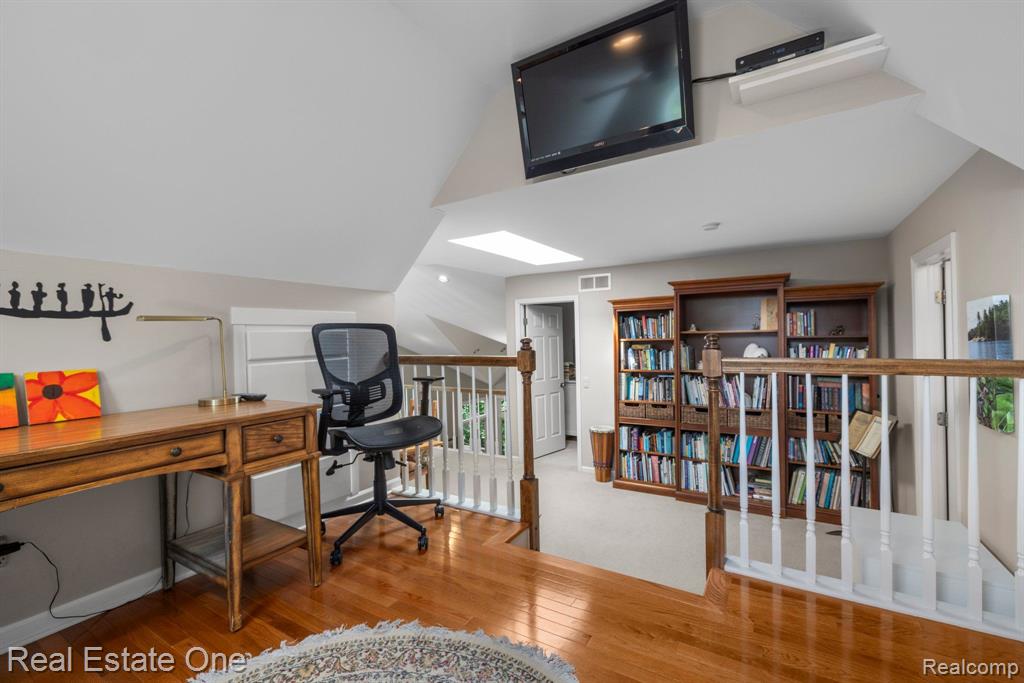44211 CHEDWORTH Drive, Northville, MI 48167 — Photo 37