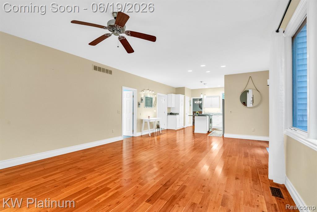 4270 Greenview Circle, Fort Gratiot, MI 48059 — Photo 19