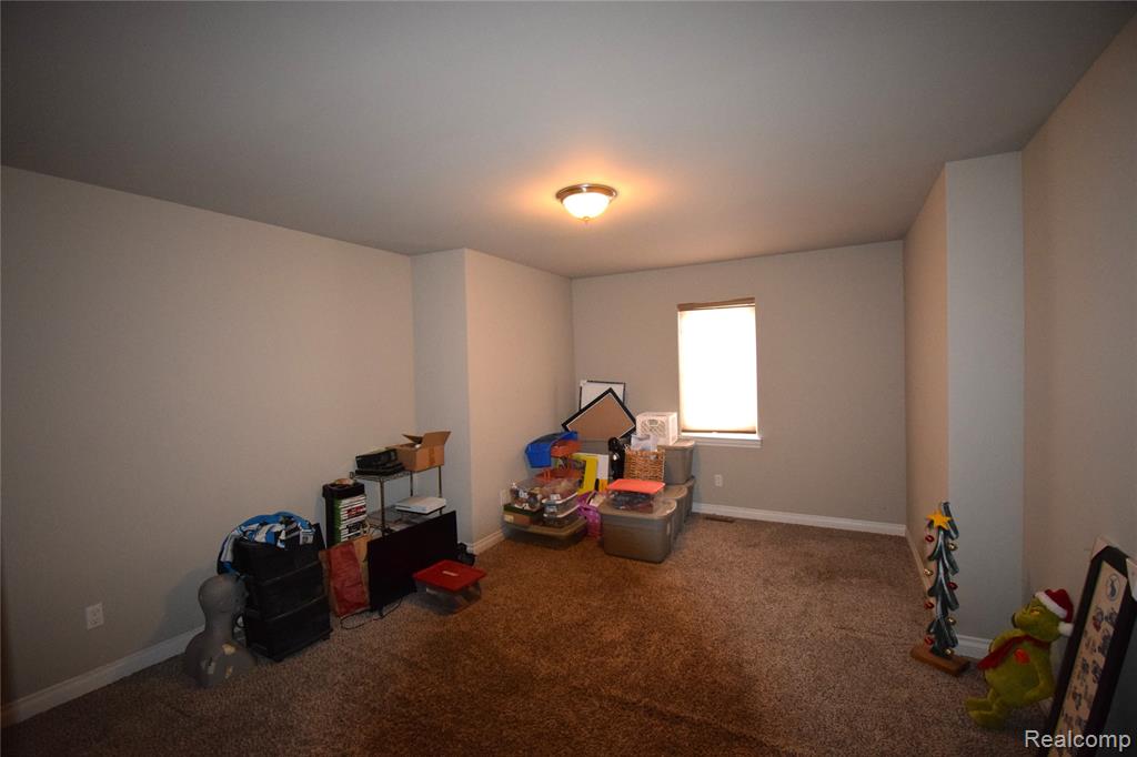 55752 Timbers Edge Drive, Utica, MI 48316 — Photo 18