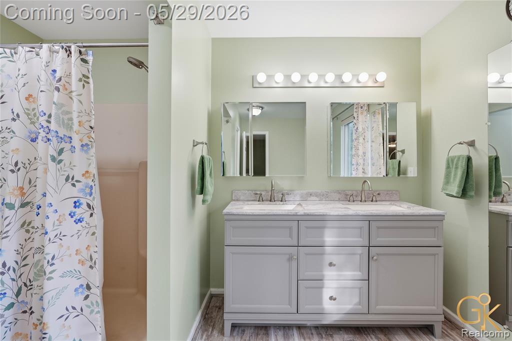 4933 Iroquois Boulevard, Clarkston, MI 48348 — Photo 24