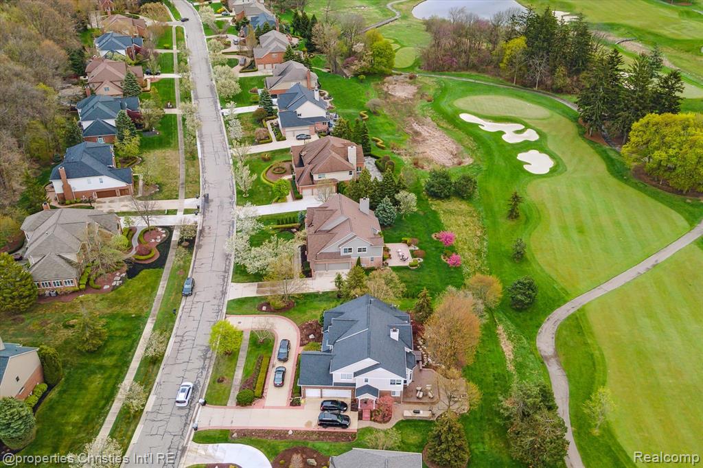 45653 TOURNAMENT Drive N, Northville, MI 48168 — Photo 82