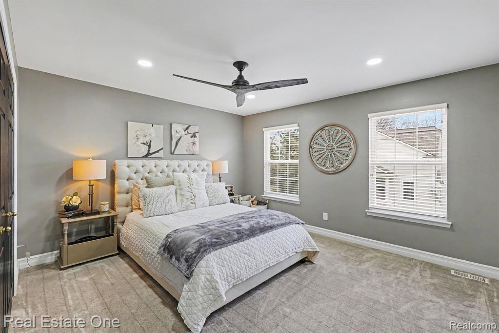 686 W Bluff Court, 23, Rochester Hills, MI 48307 — Photo 21