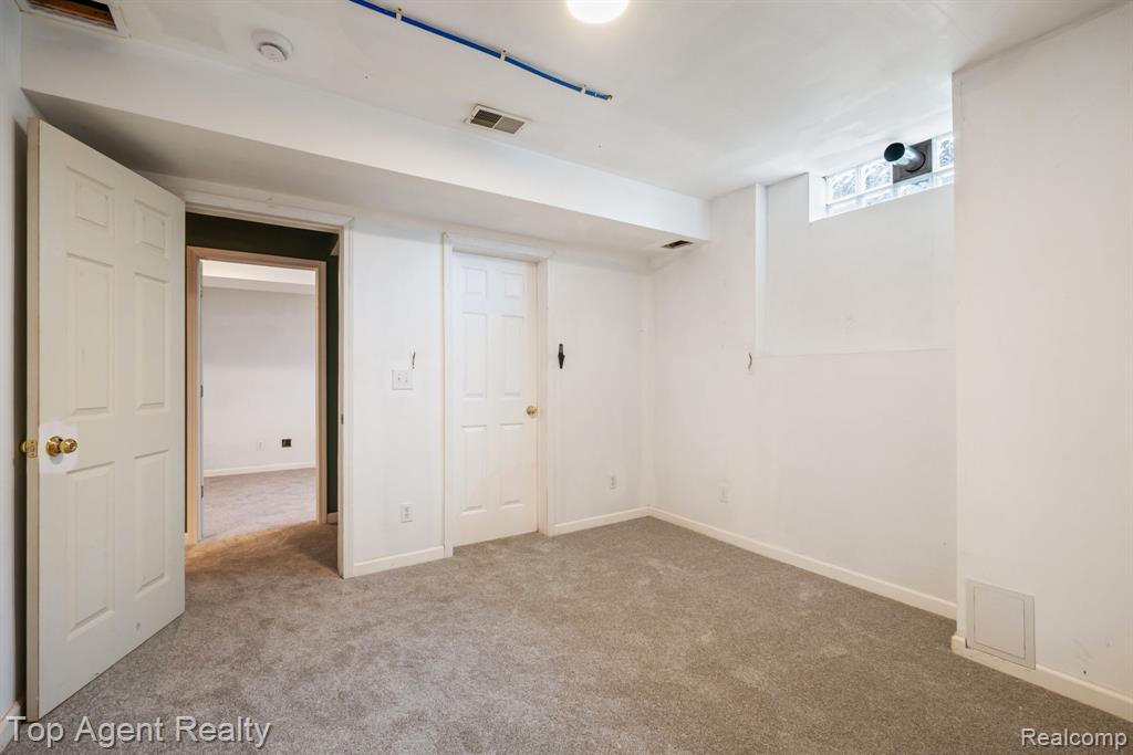 52806 Muirfield Drive, New Baltimore, MI — Photo 35