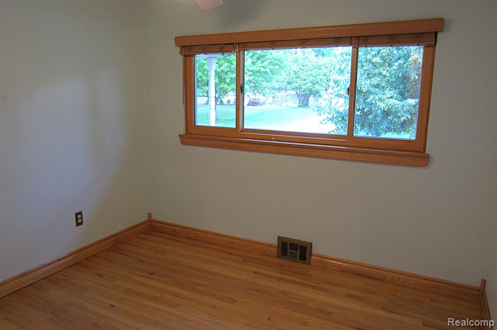 52477 Pappy Lane, Shelby Twp, MI 48316 — Photo 21