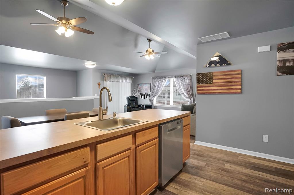3346 Kneeland Circle, Howell, MI 48843 — Photo 12
