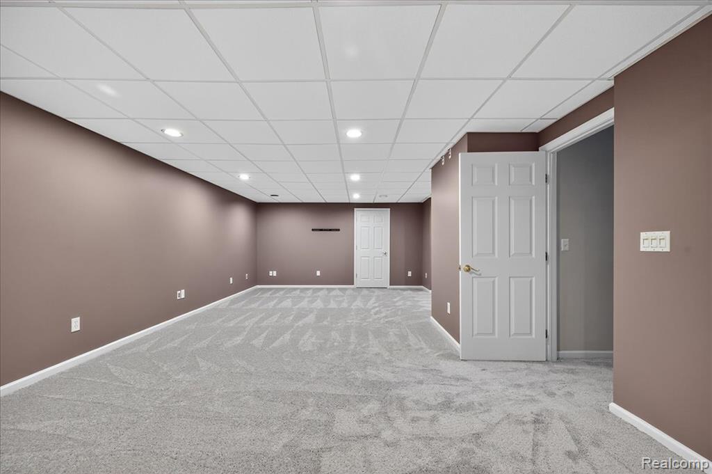 9695 Forest Ridge Drive, Clarkston, MI 48348 — Photo 25