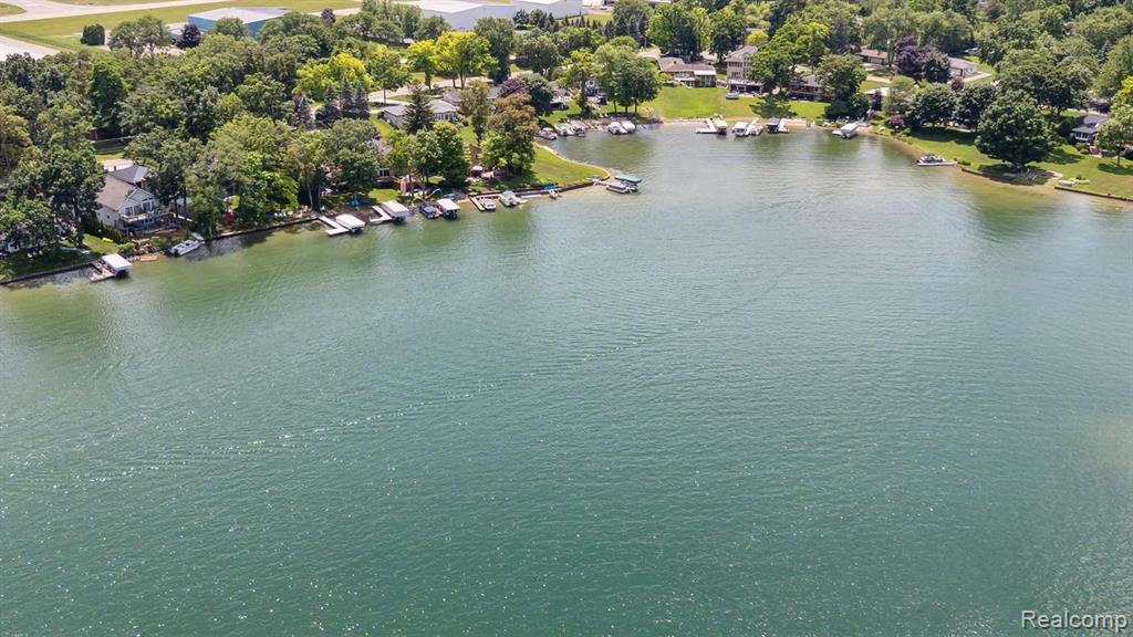 7262 Hatchery Road, Waterford, MI 48327 — Photo 44