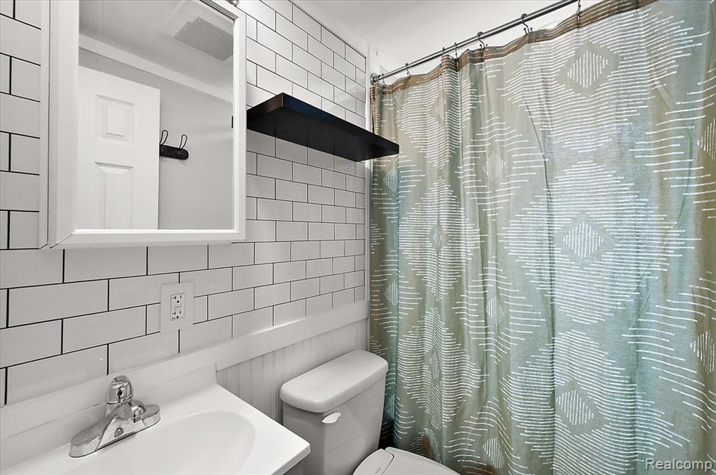 7243 Garvin, Waterford, MI 48329 — Photo 18