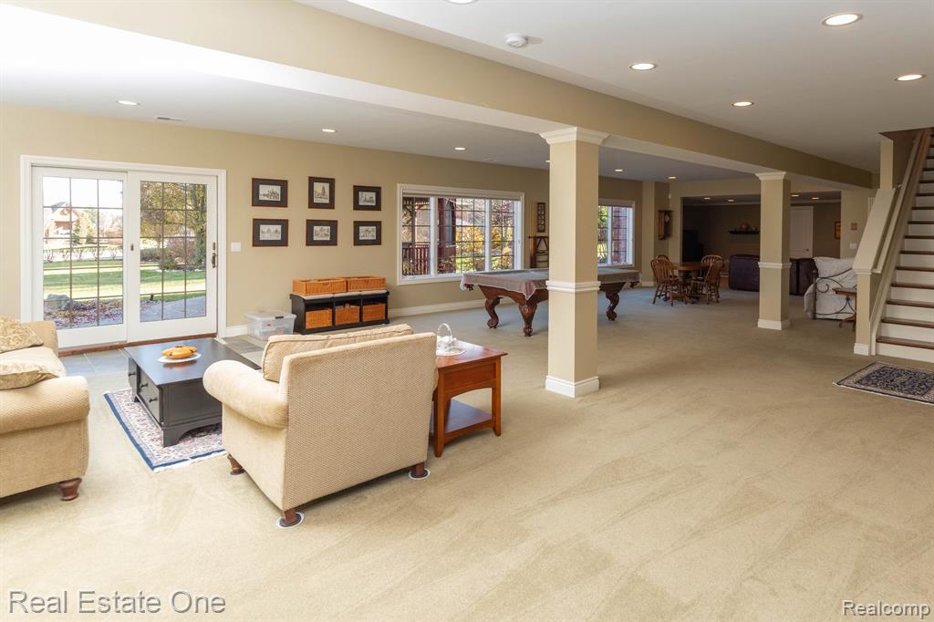 658 Langley Road, Rochester Hills, MI 48309 — Photo 47