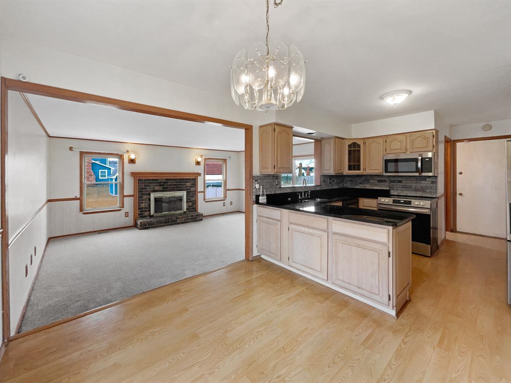 411 ROBYN Drive, Canton, MI 48187 — Photo 6