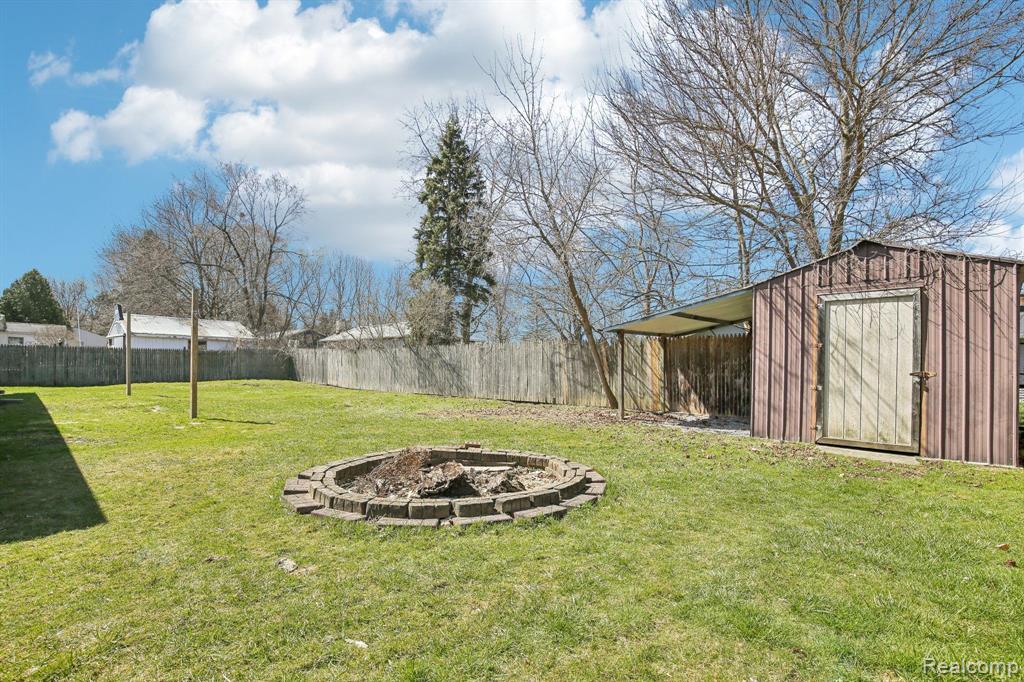 9091 MAPLEWOOD Drive, Clio, MI 48420 — Photo 21