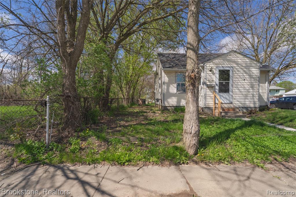 524 Luther Avenue, Pontiac, MI 48341 — Photo 3