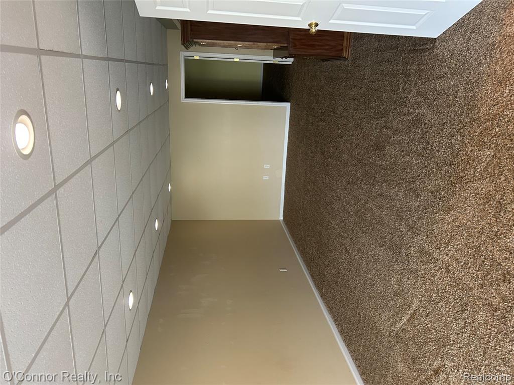 830 Crystal Lane, Marysville, MI 48040 — Photo 18