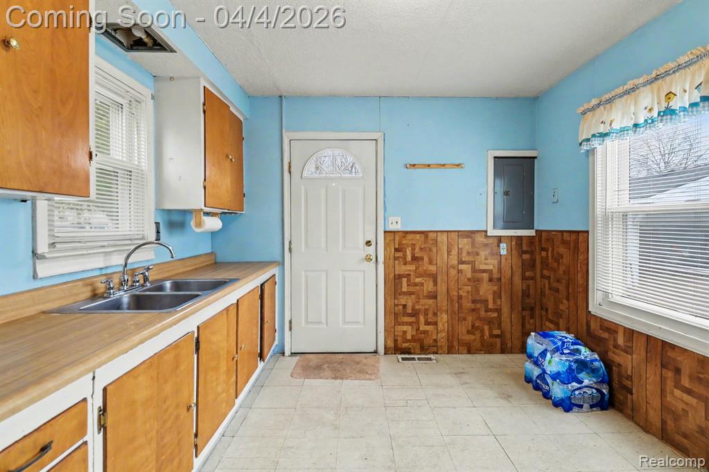 6139 Hampden Street, Taylor, MI 48180 — Photo 9