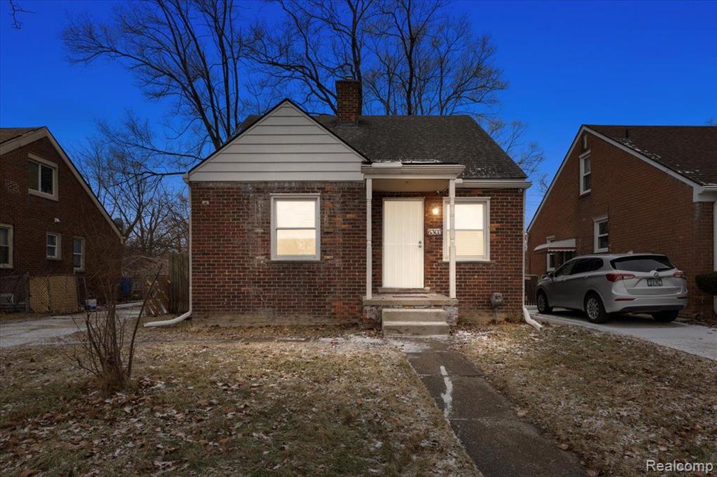 6303 UNIVERSITY, Detroit, MI 48224 — Photo 2