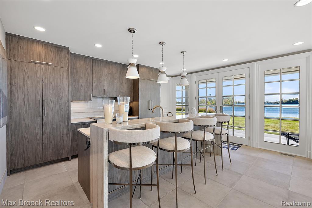 3251 W Shore Drive, Orchard Lake Village, MI 48324 — Photo 31
