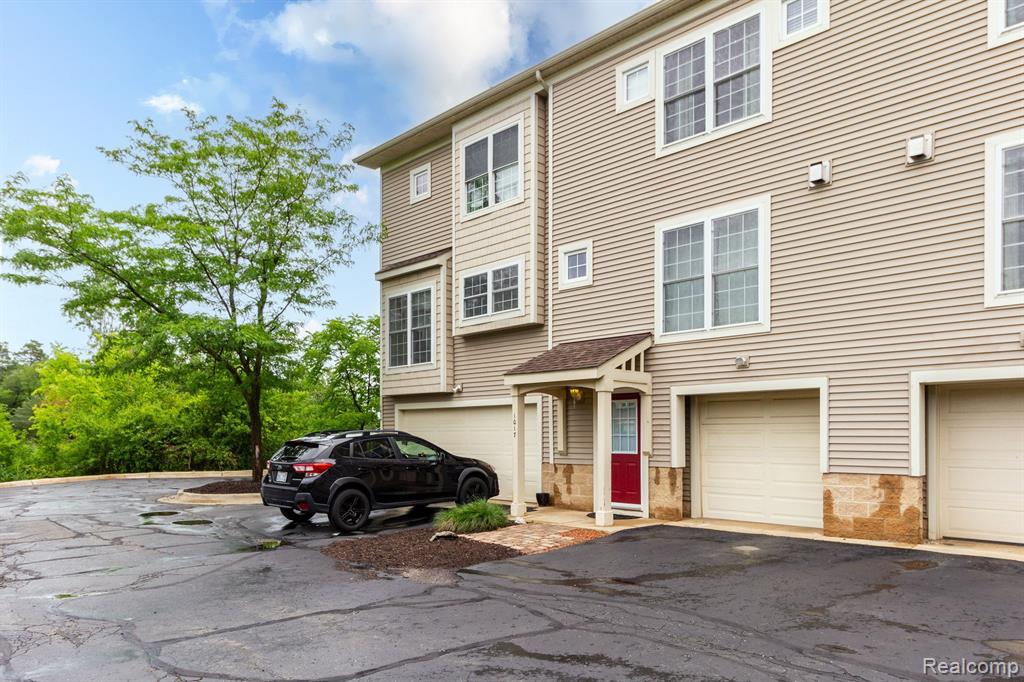 1017 BLUESTEM Lane, Ann Arbor, MI 48103 — front exterior