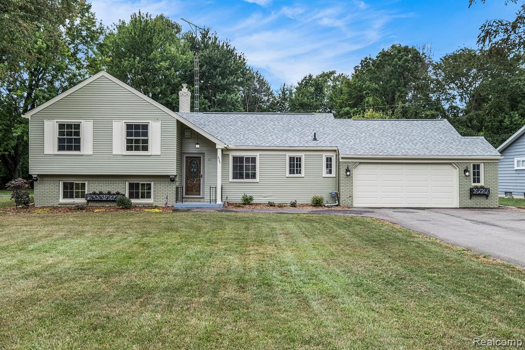 5397 Mapletree Drive, Flint, MI 48532 — front exterior