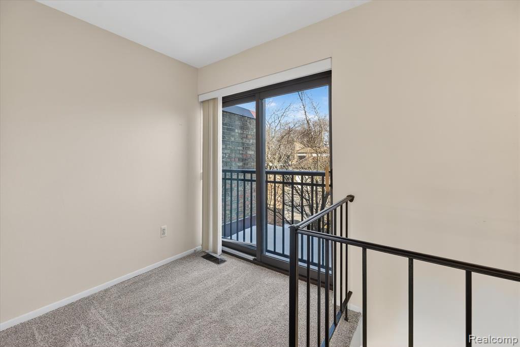 18268 University Park Drive, Livonia, MI, 48152