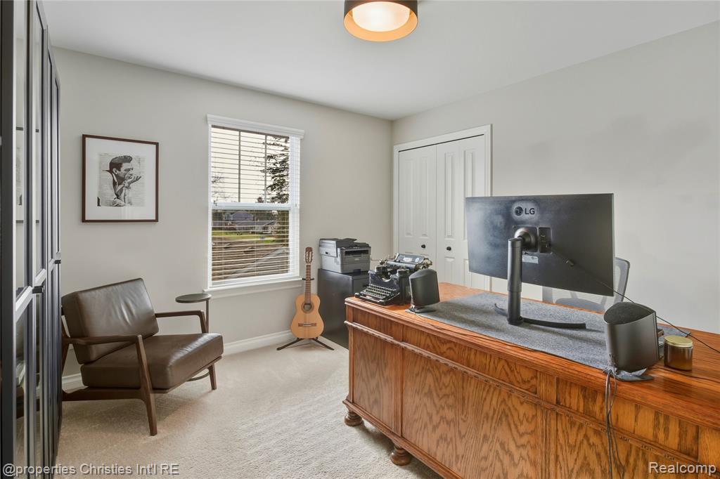 9024 Elmhurst Avenue, Plymouth, MI 48170 — Photo 44