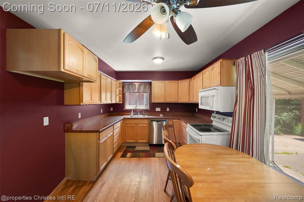9961 Merriman Road, Livonia, MI 48150 — Photo 9