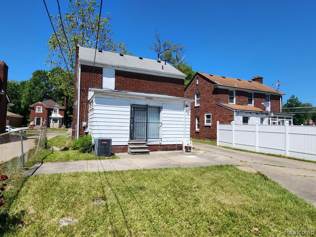 9262 Piedmont Street, Detroit, MI 48228 — Photo 8