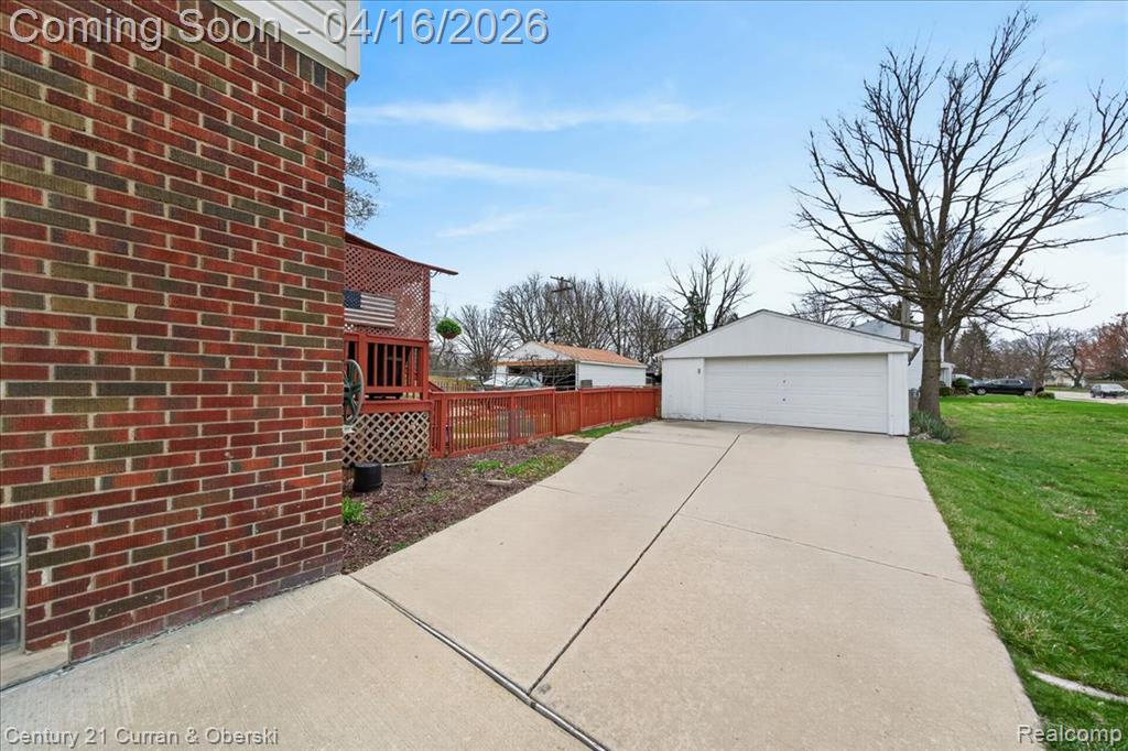 649 Phillips Avenue, Clawson, MI — Photo 5