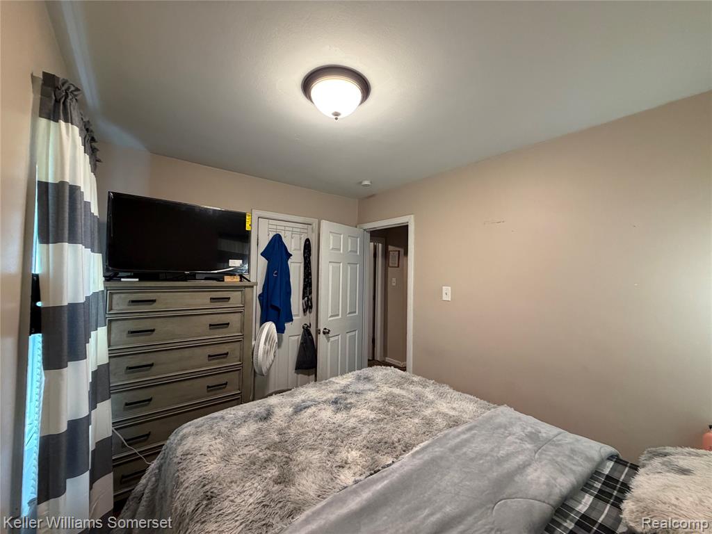 17344 Salem Street, Detroit, MI 48219 — Photo 9