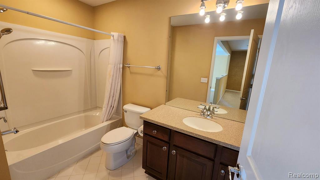 49285 FREESTONE Drive, Unit #26, Northville, MI 48168 — Photo 21
