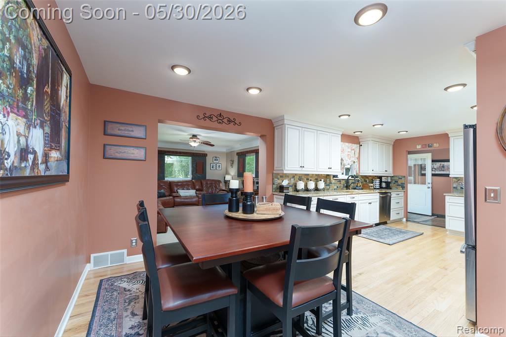 2172 Devonshire Road, Bloomfield Hills, MI 48302 — Photo 11
