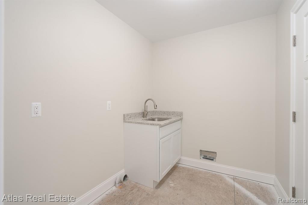 11289 Green Road, Goodrich Vlg, MI — Photo 39