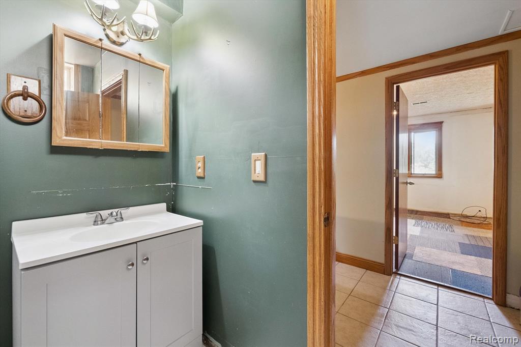 4851 Fox Chapel Drive, Dryden, MI 48428 — Photo 37