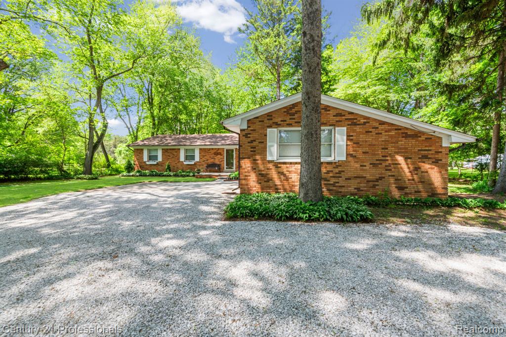8638 Stone Road, Clay, MI 48001 — Photo 43