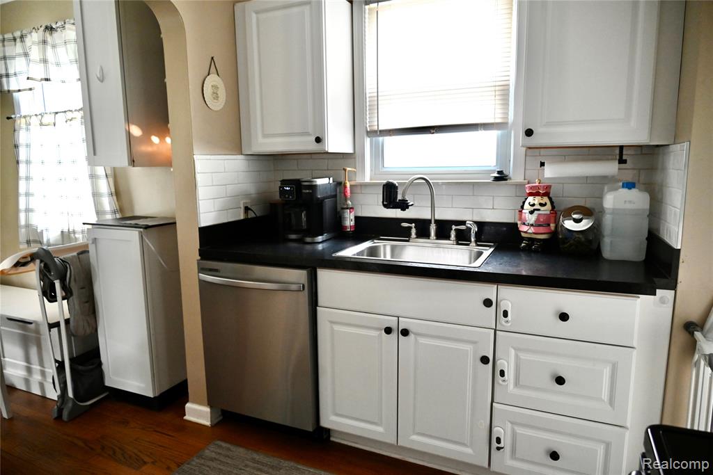 958 Ford Boulevard, Lincoln Park, MI 48146 — Photo 4