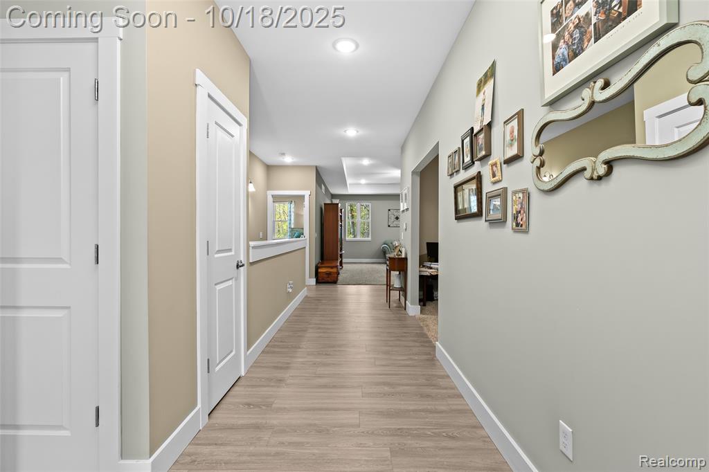 3129 Harbor Pointe Circle, Fenton, MI 48430 — Photo 2