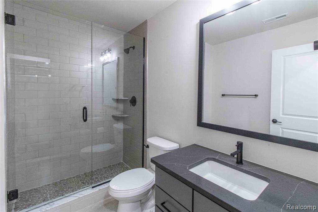 5532 Timber Glen Court, Ann Arbor, MI 48108 — Photo 44