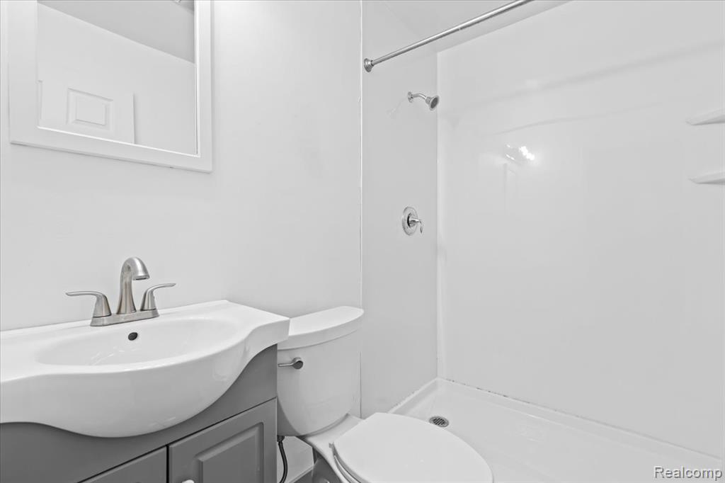 6717 Foxthorn Road, Canton, MI 48187 — Photo 19