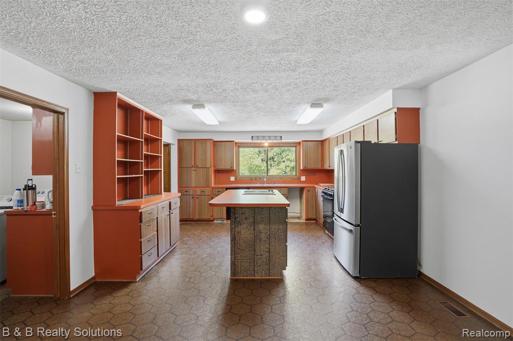 780 N Van Dyke Road, Almont, MI 48003 — Photo 11