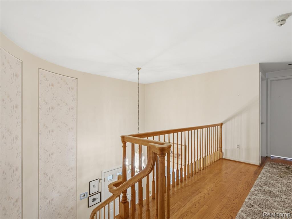 883 Briarcliff Drive, Grosse Pointe, MI 48236 — Photo 26