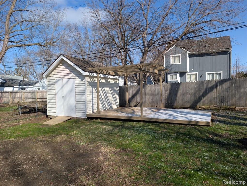 4024 Wenonah Lane, Waterford, MI 48328 — Photo 29