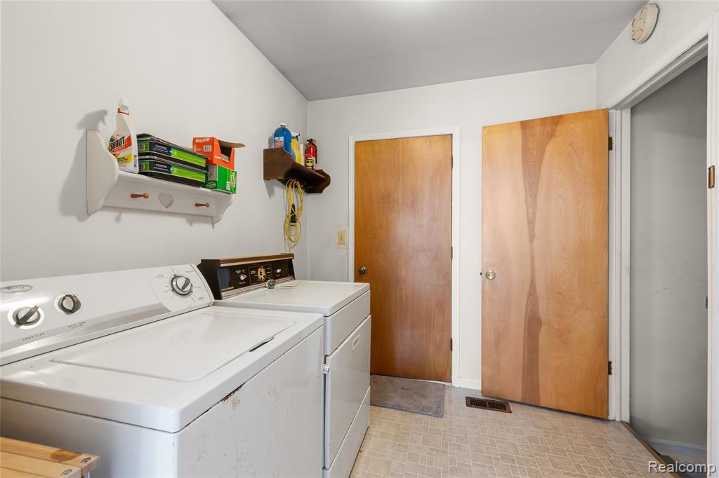 7109 Maple Dale Road, Jackson, MI 49201 — Photo 19