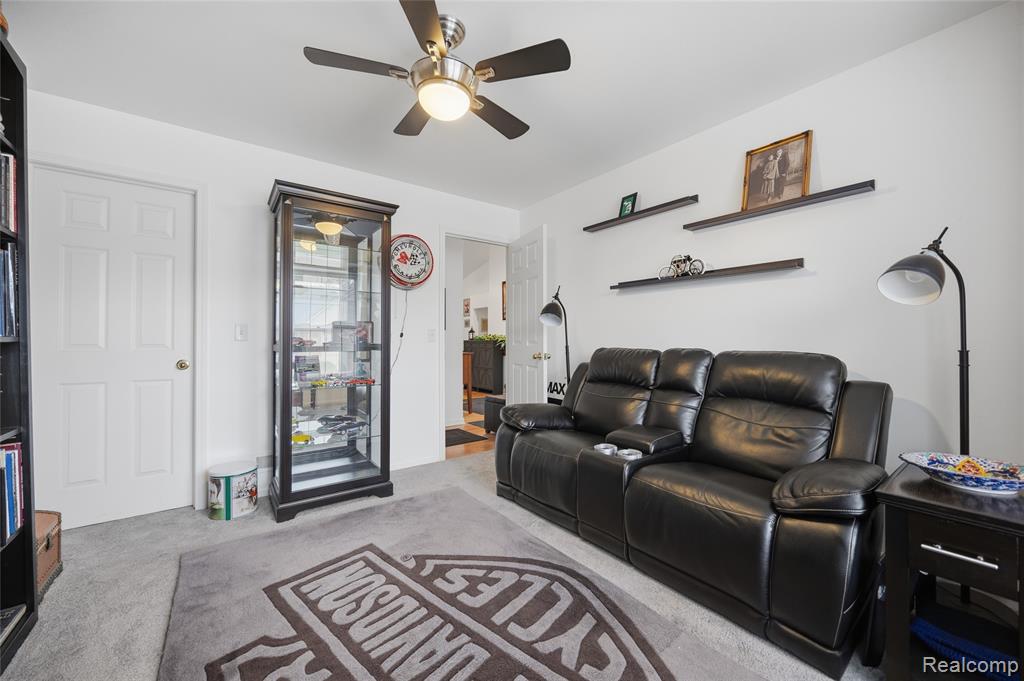 6670 Copper Creek Dr W, Washington, MI — Photo 22