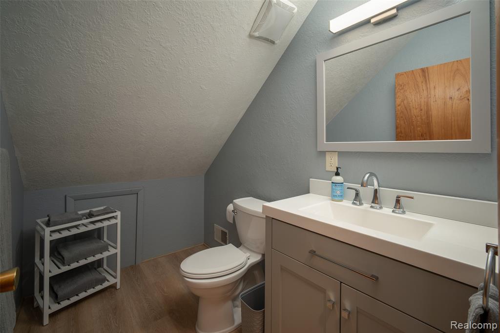 6954 AARWOOD Trail NW, Rapid City, MI 49676 — Photo 22