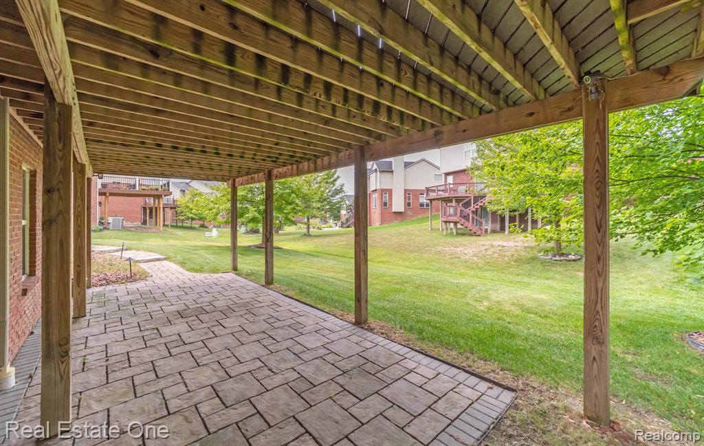 17017 BOULDER Drive, Northville, MI 48168 — Photo 17