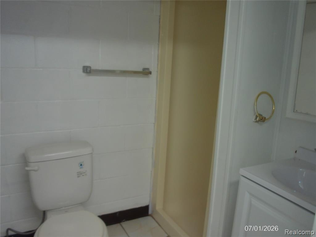 7535 REPUBLIC Avenue, Warren, MI 48091 — Photo 16